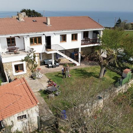 Surf House Sanvi Bed & Breakfast San Vicente De La Barquera Bagian luar foto
