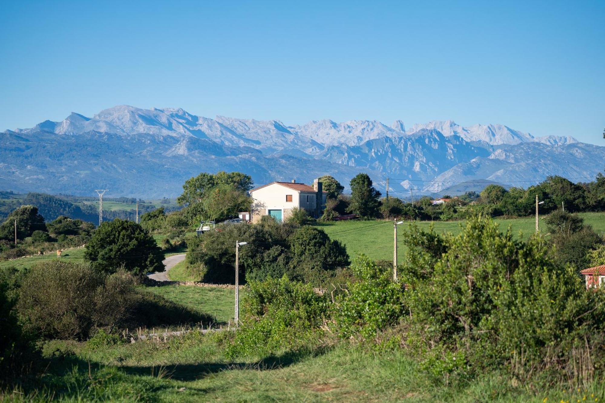 Surf House Sanvi Bed & Breakfast San Vicente De La Barquera Bagian luar foto
